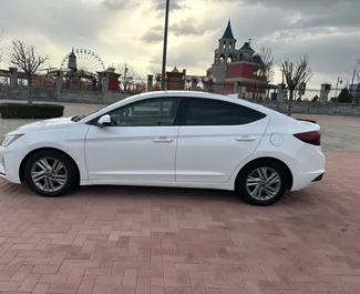 Hyundai Elantra 대여. 아르메니아에서에서 대여 가능한 편안함 차량 ✓ 190 USD의 보증금 ✓ TPL, CDW, SCDW, FDW, 승객, 도난, 해외, Young, 보증금 없음 보험 옵션.