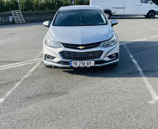 Priekinė automobilio, kurį nuomojate Chevrolet Cruze Kutaisyje, Gruzija vaizdas ✓ Automobilis #15630. ✓ Pavarų dėžė Automatinis TM ✓ Atsiliepimai 0.