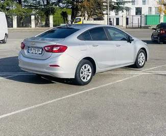 Chevrolet Cruze nuoma. Komfortiškas automobilis nuomai Gruzijoje ✓ Be užstato ✓ Draudimo pasirinkimai: TPL, SCDW, FDW, Vagystė, Jaunimas.