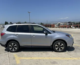 Subaru Forester 2016 k dispozici k pronájmu v Tbilisi, s omezením ujetých kilometrů neomezené.