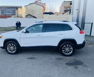 Jeep Cherokee 2020 su Visų ratų pavara sistema, prieinamas Kutaisyje.