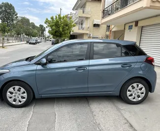 Pronájem auta Hyundai i20 2017 v Řecku, s palivem Benzín a výkonem 82 koní ➤ Cena od 18 EUR za den.