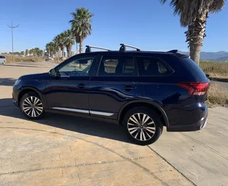 Прокат машины Mitsubishi Outlander №15735 (Автомат) в Батуми, с двигателем 2,5л. Бензин ➤ Напрямую от Дмитрий в Грузии.