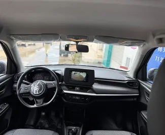 L 엔진이 장착된 튀니스에서의 Suzuki Swift #15894 매뉴얼 차량 대여 ➤ 모하메드 와즈디 튀니지에서에서 제공.