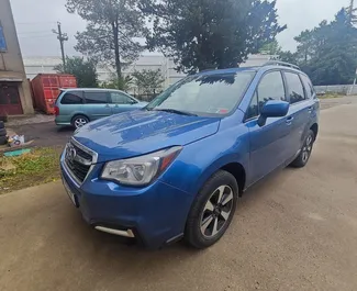 Subaru Forester 2017 so systémom pohonu Pohon všetkých kolies, dostupné v na letisku Kutaisi.