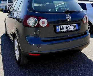 Volkswagen Golf Plus 2007 için kiralık Dizel 1,9L motor, Tiran'da.