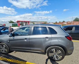 داخلية Mitsubishi Outlander Sport للإيجار في في جورجيا. سيارة رائعة بـ 5 مقاعد وناقل حركة أوتوماتيكي.