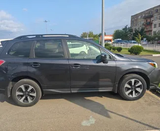 Subaru Forester 2017 auto rentimine Gruusias, sisaldab ✓ Bensiin kütust ja 170 hobujõudu ➤ Alates 123 GEL päevas.