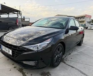 Hyundai Elantra 2023 biludlejning i Georgien, med ✓ Benzin brændstof og 147 hestekræfter ➤ Starter fra 49 GEL pr. dag.