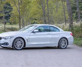 تأجير سيارة BMW 428i Cabrio رقم 2476 بناقل حركة أوتوماتيكي في في بيسيتشي، مجهزة بمحرك 2,0 لتر ➤ من إيفان في في الجبل الأسود.