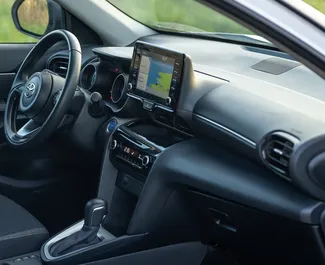 Toyota Yaris Cross 2025 su Priekinė pavara sistema, prieinamas Becicici.