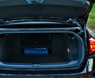 Volkswagen T-Roc Cabrio 2025 su Priekinė pavara sistema, prieinamas Becicici.