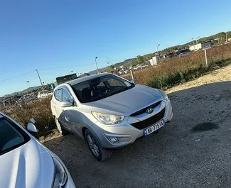알바니아에서에서 대여하는 Hyundai Tucson 2014 차량, 특징: ✓디젤 연료 및 130마력 ➤ 하루 27 EUR부터 시작.