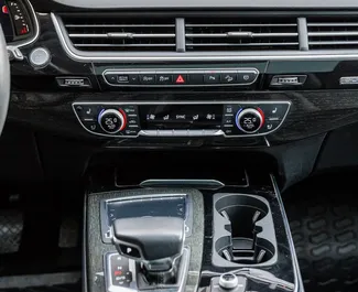 Прокат машины Audi Q7 №15969 (Автомат) в Батуми, с двигателем 3,0л. Бензин ➤ Напрямую от Джулия в Грузии.