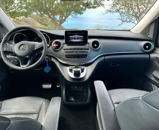 Diesel 2,2L-motoren til Mercedes-Benz V-Class 2019 for utleie i Rafailovici.