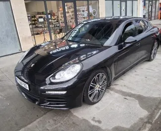 Арендуйте Porsche Panamera 2014 в Грузии. Топливо: Бензин. Мощность: 310 л.с. ➤ Стоимость от 300 GEL в сутки.