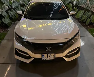 Framvy av en hyrbil Honda Civic i Batumi, Georgien ✓ Bil #15938. ✓ Växellåda Automatisk TM ✓ 0 recensioner.