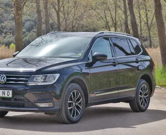 Automobilio nuoma Volkswagen Tiguan #15906 su Automatinis pavarų dėže Becicici, aprūpintas 2,0L varikliu ➤ Iš Ivanas Juodkalnijoje.