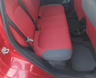 Fiat Panda 2013 dostupné na prenájom v v Kalamate, s limitom kilometrov 100 km/deň.