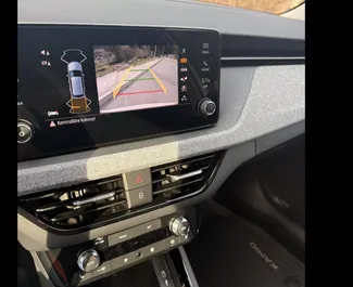 Skoda Kamiq 2026 na voljo za najem v v mestu Becici, z omejitvijo prevoženih kilometrov neomejeno.
