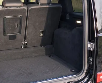 محرك الديزل بسعة 4,0 لتر لسيارة Mercedes-Benz G500 2022 للإيجار في في بيسيتشي.