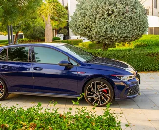 Automašīnas noma Volkswagen Golf 8 #15999 ar Automātiskais pārnesumu kārbu Dubaijā, aprīkots ar 2,0L dzinēju ➤ No Andry AAE.
