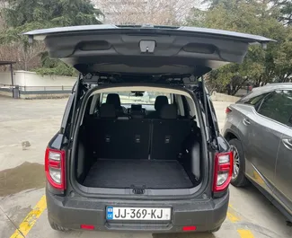 Petrol 1.5L engine of Ford Bronco 2024 for rental in Tbilisi.