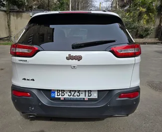Alquiler de Jeep Cherokee. Coche Confort, SUV, Cruce para alquilar en Georgia ✓ Depósito de 540 GEL ✓ opciones de seguro TPL, SCDW, Sin depósito.
