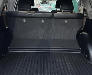 Alquiler de coches Toyota Rav4 2018 en Georgia, con ✓ combustible de Híbrido y 100 caballos de fuerza ➤ Desde 100 GEL por día.
