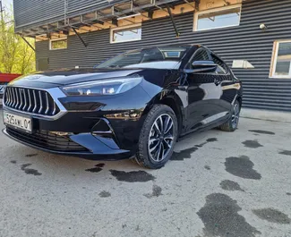 JAC J7 kiralama için Kazakistan'da iç mekanı. Harika bir 5 koltuklu araba, Otomatik şanzıman ile.