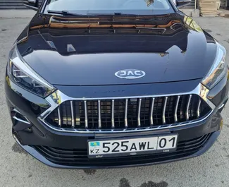Kiralık bir JAC J7 Almatı'da, Kazakistan ön görünümü ✓ Araç #16035. ✓ Otomatik TM ✓ 0 yorumlar.