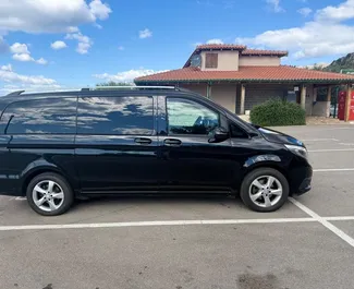 Utleie av Mercedes-Benz V-Class. Premium, Luksus, Minivan bil til leie i Montenegro ✓ Depositum på 800 EUR ✓ Forsikringsalternativer: TPL, CDW, SCDW, FDW, Passasjerer, I utlandet.