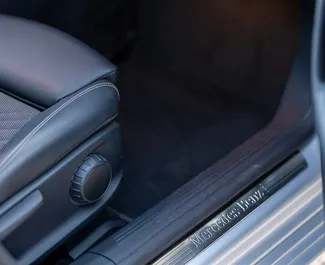 Mercedes-Benz A-Class 2024 su Priekinė pavara sistema, prieinamas Becicici.