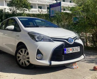 Auto rentimine Toyota Yaris #16210 Automaatne Podgorica lennujaamas, varustatud 1,5L mootoriga ➤ Yanlt Montenegros.