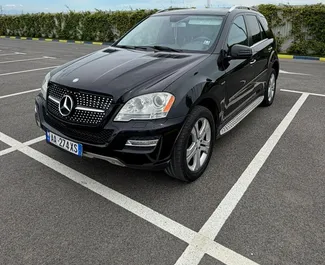 Priekinė automobilio, kurį nuomojate Mercedes-Benz ML350 Durrese, Albanija vaizdas ✓ Automobilis #16316. ✓ Pavarų dėžė Automatinis TM ✓ Atsiliepimai 0.