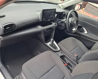 Motor Benzín 1,6L Toyota Yaris Cross 2023 k pronájmu v Limassolu.