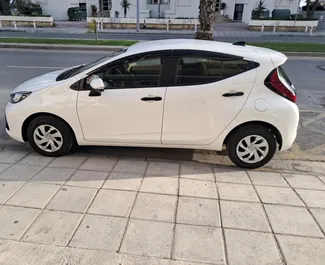 Auto rentimine Toyota Aqua #16351 Automaatne Limassolis, varustatud 1,5L mootoriga ➤ Leolt Küprosel.