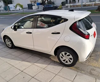 Toyota Aqua 2024 auto rentimine Küprosel, sisaldab ✓ Hübriid kütust ja 120 hobujõudu ➤ Alates 20 EUR päevas.