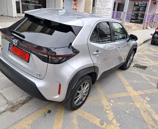 Motor Hybridní 1,6L Toyota Yaris Cross 2025 k pronájmu v Limassolu.