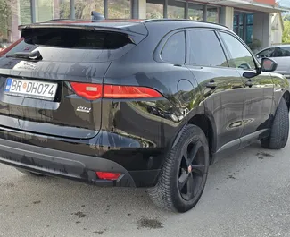 몬테네그로에서에서 대여하는 Jaguar F-PACE 2021 차량, 특징: ✓디젤 연료 및 185마력 ➤ 하루 38 EUR부터 시작.