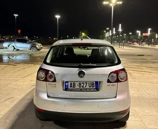 Volkswagen Golf Plus noma. Ekonomiskā, Komforta, Minivens automašīna nomai Albānijā ✓ Bez depozīta ✓ Apdrošināšanas iespējas: TPL, Ārvalstīs.