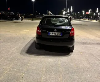 Alquiler de Skoda Fabia. Coche Economía para alquilar en Albania ✓ Sin depósito ✓ opciones de seguro TPL, En el extranjero.