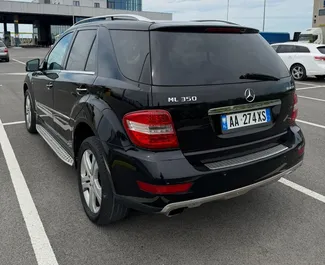 Mercedes-Benz ML350 nuoma. Komfortiškas, Premium, Visureigis automobilis nuomai Albanijoje ✓ Be užstato ✓ Draudimo pasirinkimai: TPL, FDW, Užsienyje.