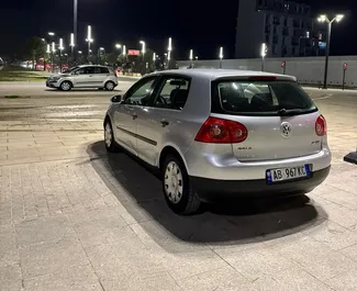 Auto rentimine Volkswagen Golf 5 #16442 Käsitsi Tiranas, varustatud 1,9L mootoriga ➤ Iralt Albaanias.