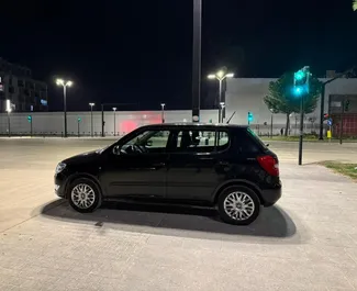 Alquiler de coches Skoda Fabia 2015 en Albania, con ✓ combustible de Diesel y  caballos de fuerza ➤ Desde 23 EUR por día.