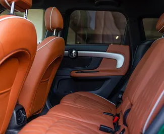 Motor Benzín 2,0L Mini Countryman Cooper S 2021 k pronájmu v Tbilisi.