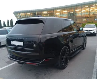 Alquiler de coches Land Rover Range Rover 2023 en Azerbaiyán, con ✓ combustible de Gasolina y  caballos de fuerza ➤ Desde 1020 AZN por día.