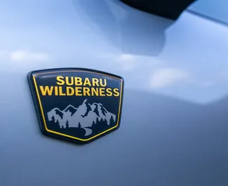 Subaru Crosstrek salono nuoma Gruzijoje. Puikus 5 sėdimų vietų automobilis su Automatinis pavarų dėže.