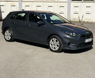 Priekinė automobilio, kurį nuomojate Kia Ceed Becicici, Juodkalnija vaizdas ✓ Automobilis #16385. ✓ Pavarų dėžė Automatinis TM ✓ Atsiliepimai 0.