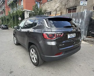 Kiralık bir Jeep Compass Tiflis'te, Gürcistan ön görünümü ✓ Araç #16468. ✓ Otomatik TM ✓ 0 yorumlar.